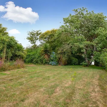 Penty Breton Pour 4 A Plougastel St Germain Holiday home Plogastel-Saint-Germain